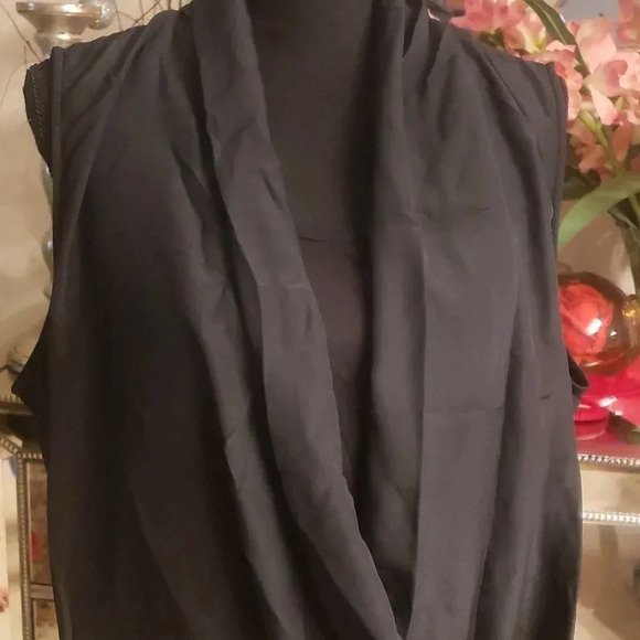 BCBG Maxazaria tunic size XL NWOT - Picture 2 of 5